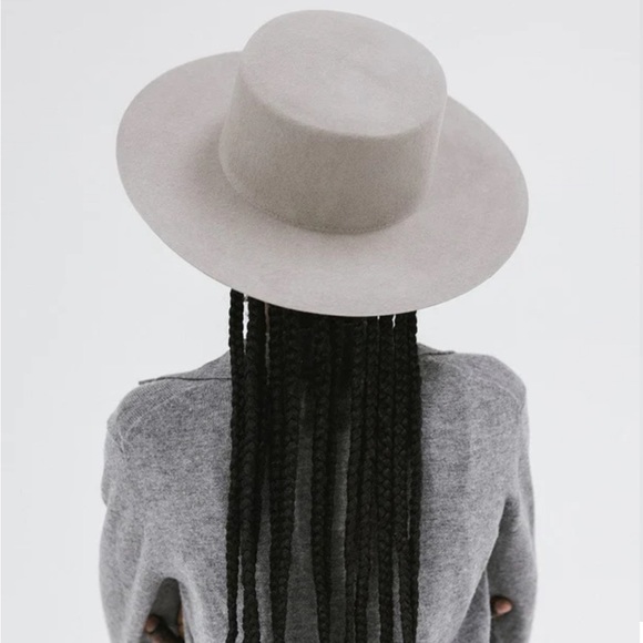 Boater Style Wide Brimmed Hat - New w Tags! Dove Grey, Size M/L 59 main image 9